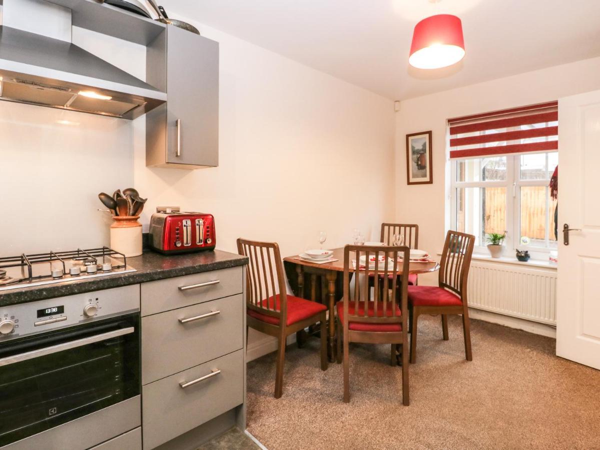 Rolo'S Retreat Villa Grange-over-Sands Екстериор снимка