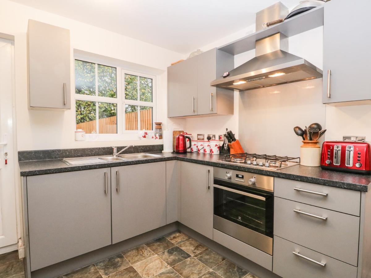Rolo'S Retreat Villa Grange-over-Sands Екстериор снимка