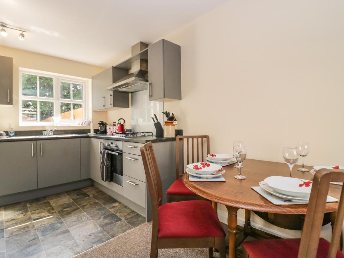 Rolo'S Retreat Villa Grange-over-Sands Екстериор снимка