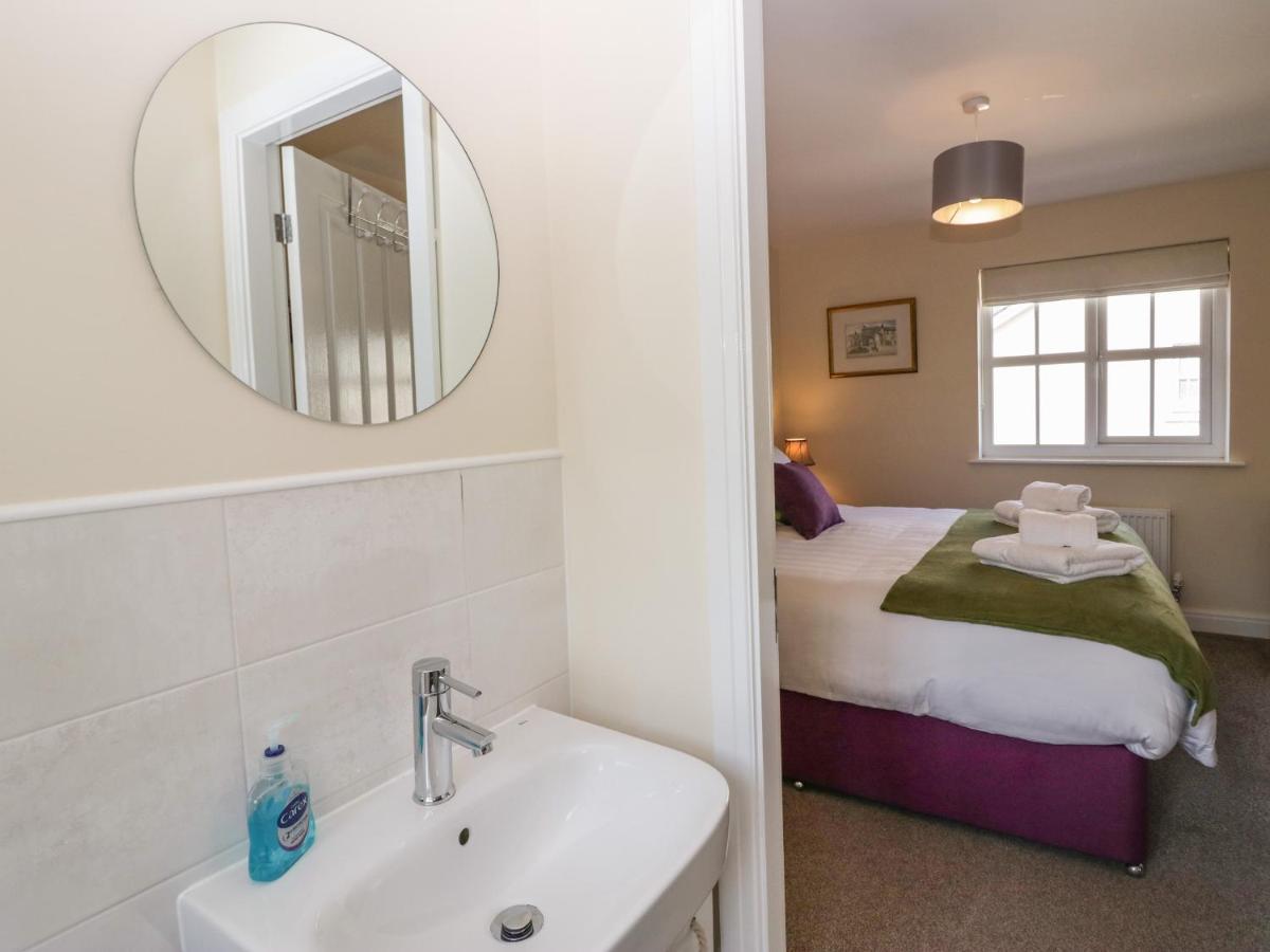 Rolo'S Retreat Villa Grange-over-Sands Екстериор снимка