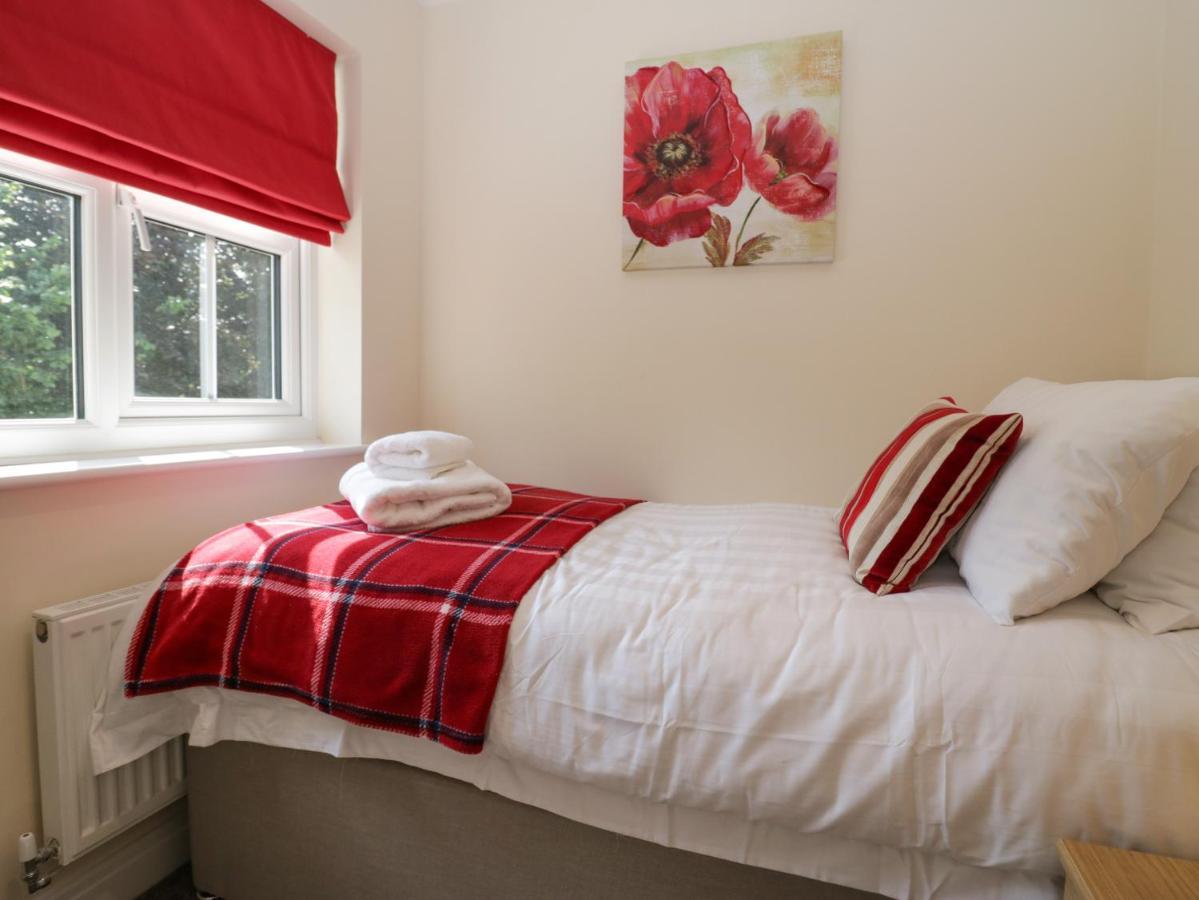 Rolo'S Retreat Villa Grange-over-Sands Екстериор снимка